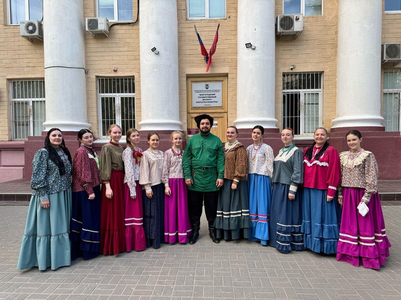 Фольклорному ансамблю «Веснянка» Ставрополя аплодировали в городе-герое Волгограде.