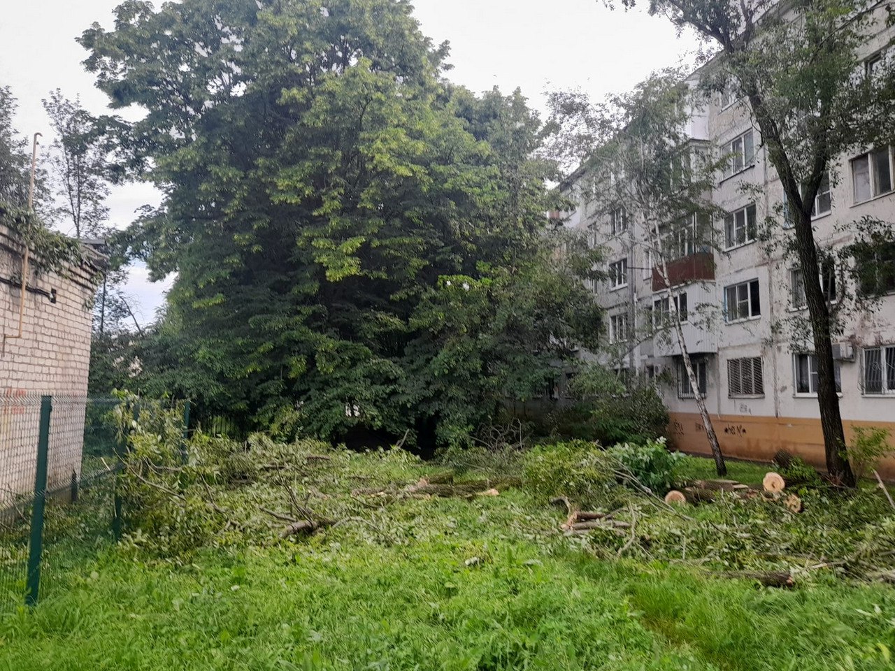 В Ставрополе оперативно устраняют последствия вчерашнего ливня.