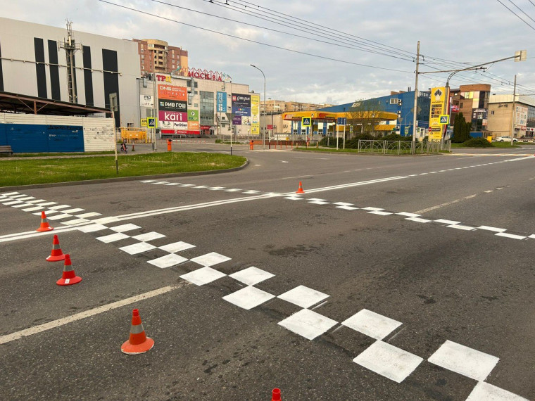 Более 40 тысяч квадратных метров дорожной разметки обновили на улицах Ставрополя. Более 40 тысяч квадратных метров дорожной разметки обновили на улицах Ставрополя.