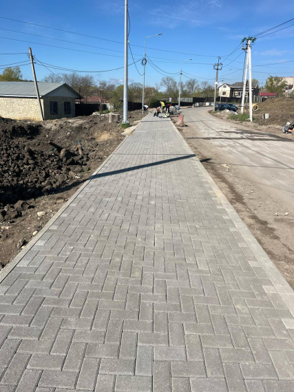 В Ставрополе продолжается обустройство дополнительной полосы по улице Чапаева. В Ставрополе продолжается обустройство дополнительной полосы по улице Чапаева.